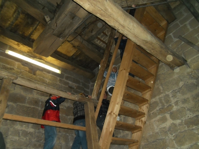 Ilbenstadt – Feuerfüchse besichtigen den Glockenturm