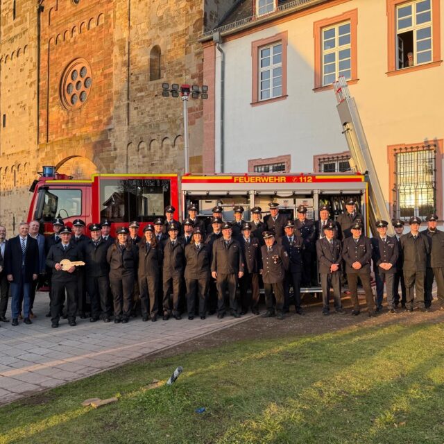 Übergabe des neuen Staffellöschfahrzeuges StLF 20-V für die Feuerwehr Niddatal